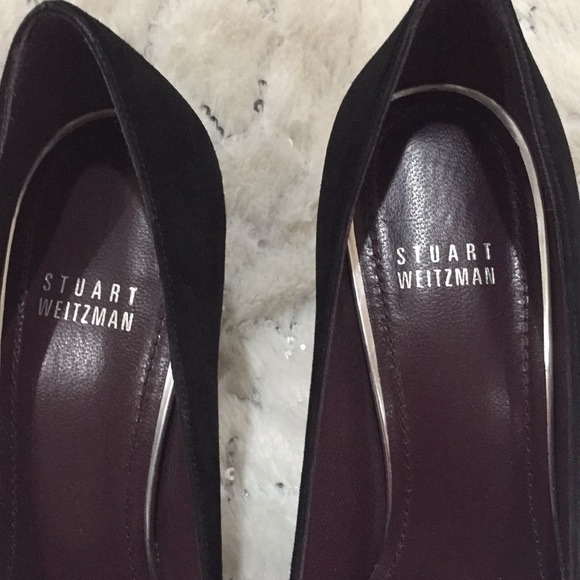 Stuart Weitzman Women's Queen Suede Pumps. 9M - Picture 4 of 8